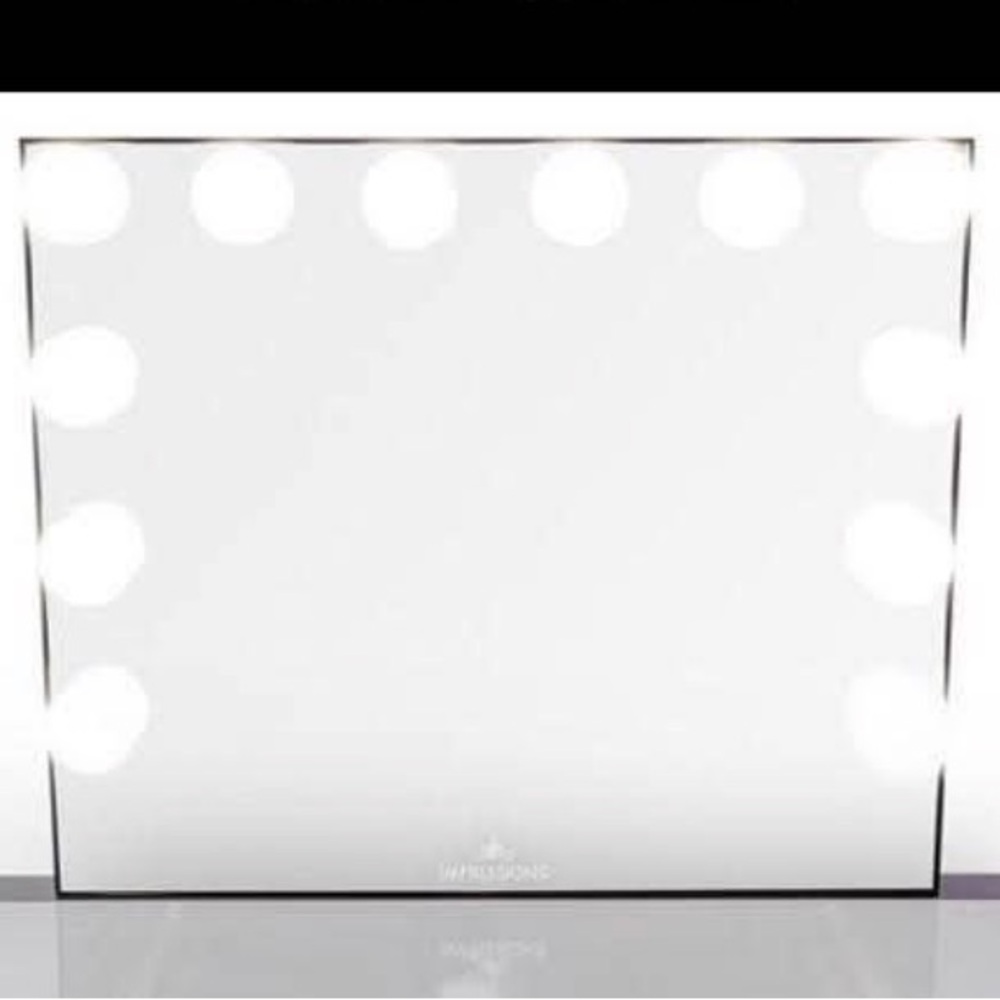 Vanity Mirror - image 3